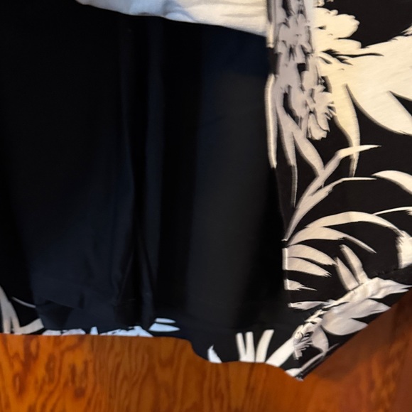 Floral Black and White Women's Skort - Picture 3 of 6
